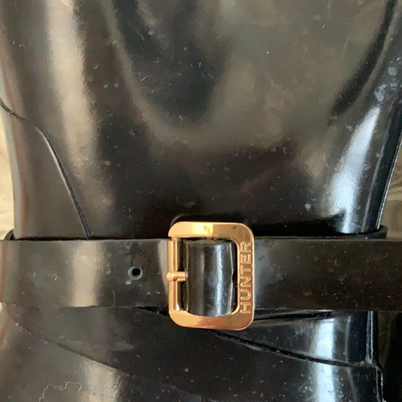 Hunter Refined Quilted Gloss Black Tall Rain Boots - Picture 6 of 12